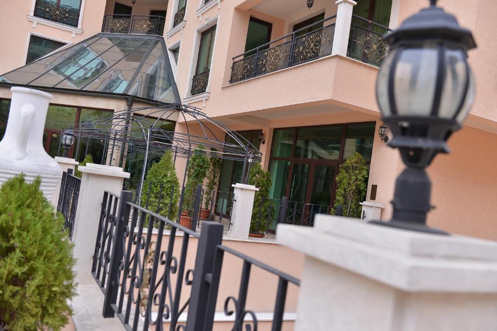 Anastasia Boutique Aparthotel Sofia Buitenkant foto